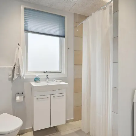 Stunning In With Kitchen